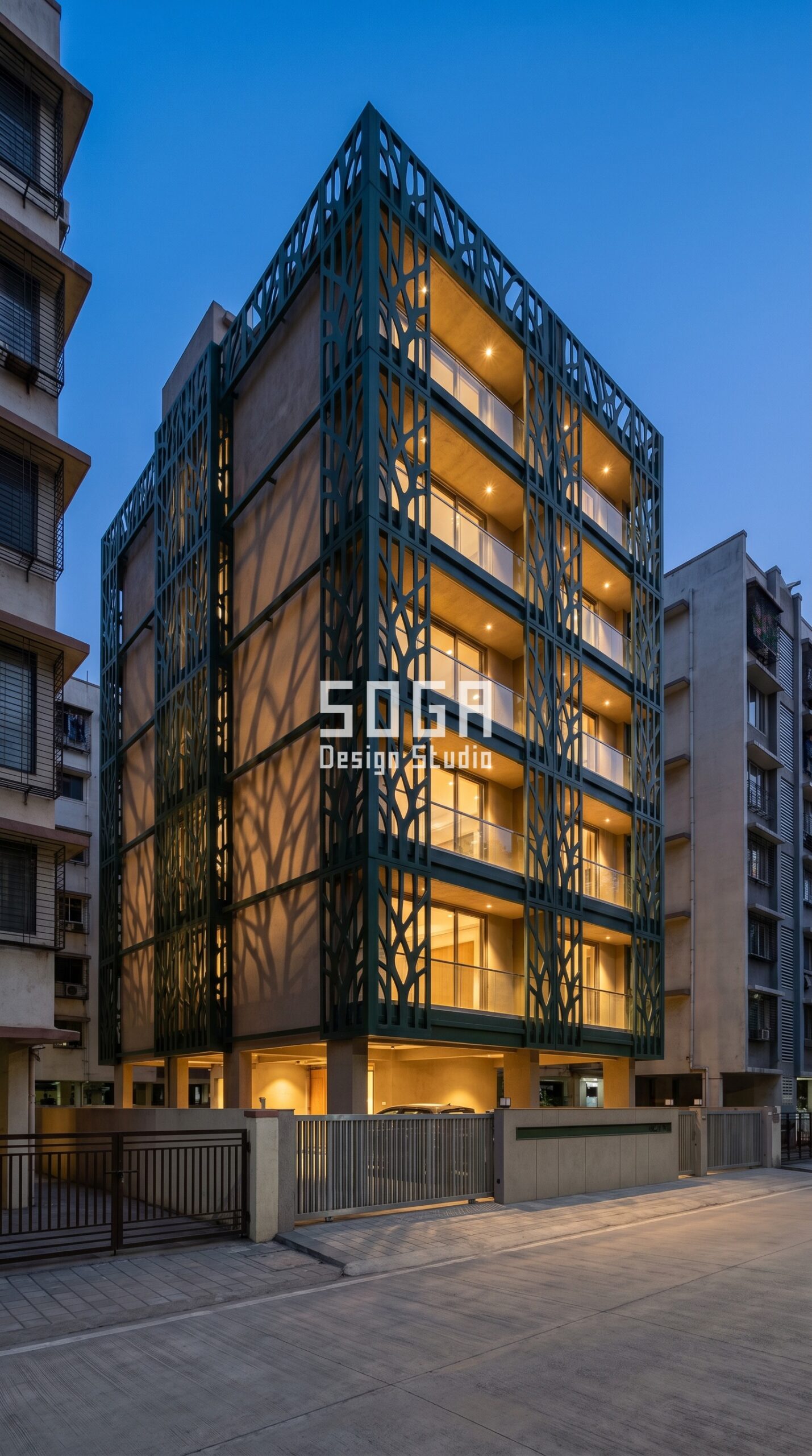 Facade Design in India 2026: Lucknow Parametric Metal Facade Guide 4 giant interlocking loop forms parametric facade Lucknow - SOGA Design Studio
