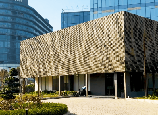 Yashika | Coin Facade