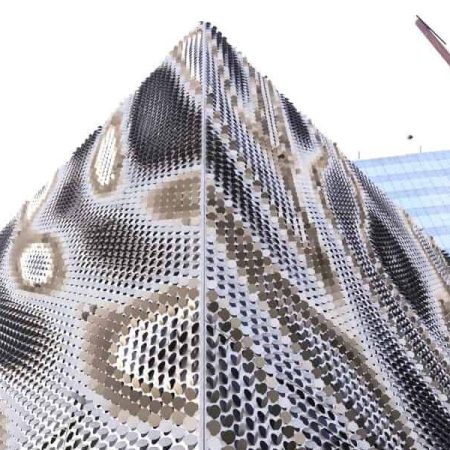 Yashika | Coin Facade